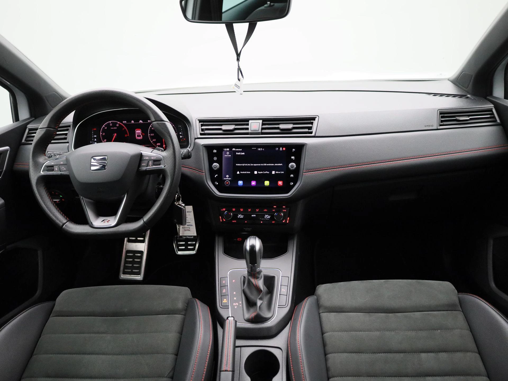 SEAT-Ibiza-image-37