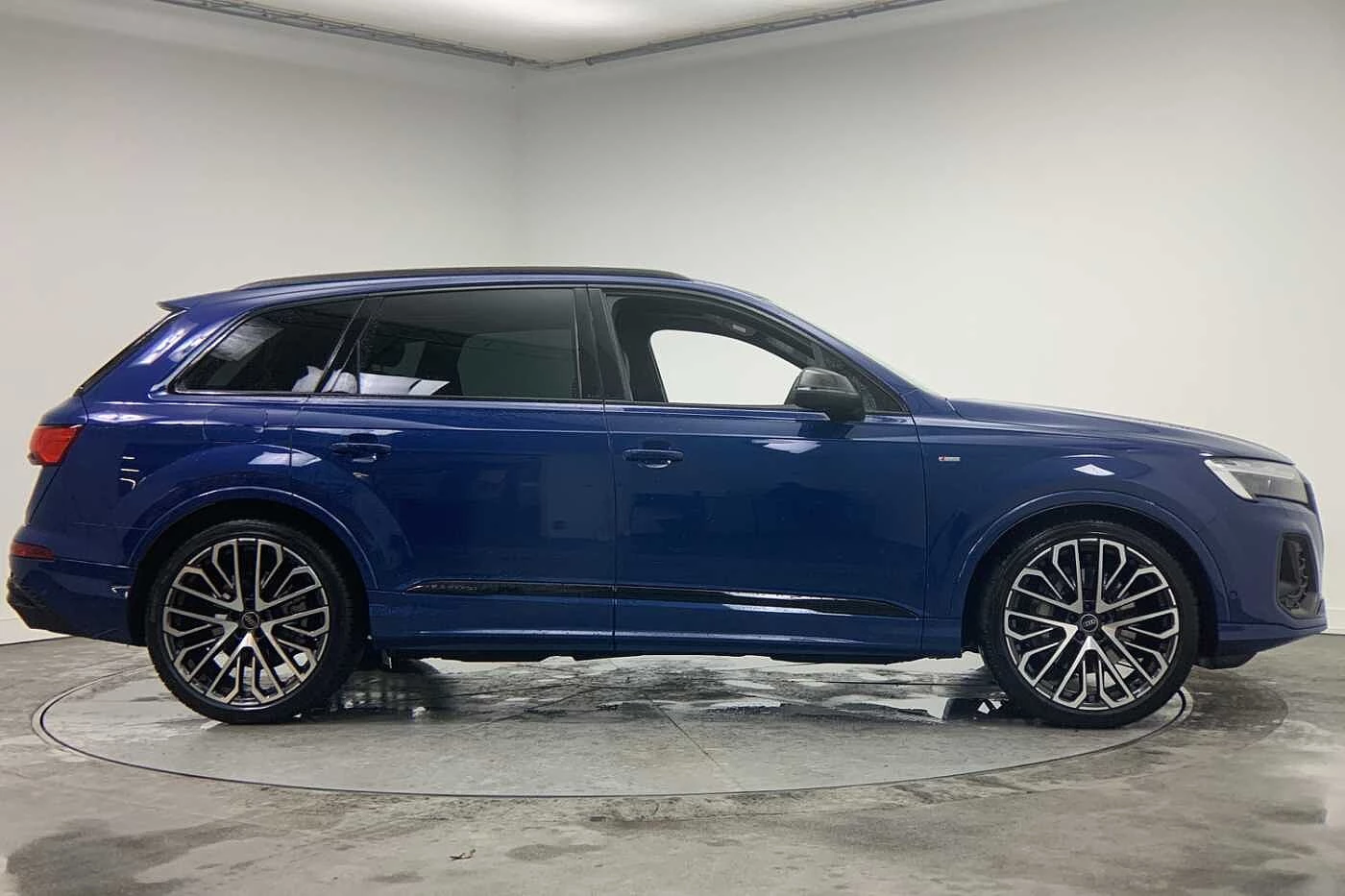 Audi-Q7-image-3