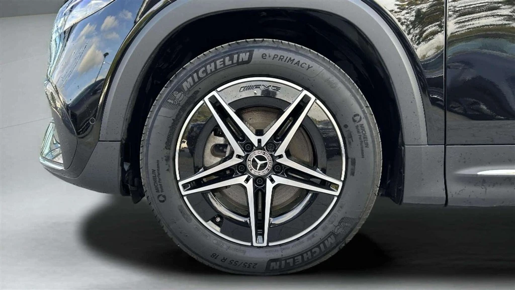Mercedes-Benz-EQB-image-8