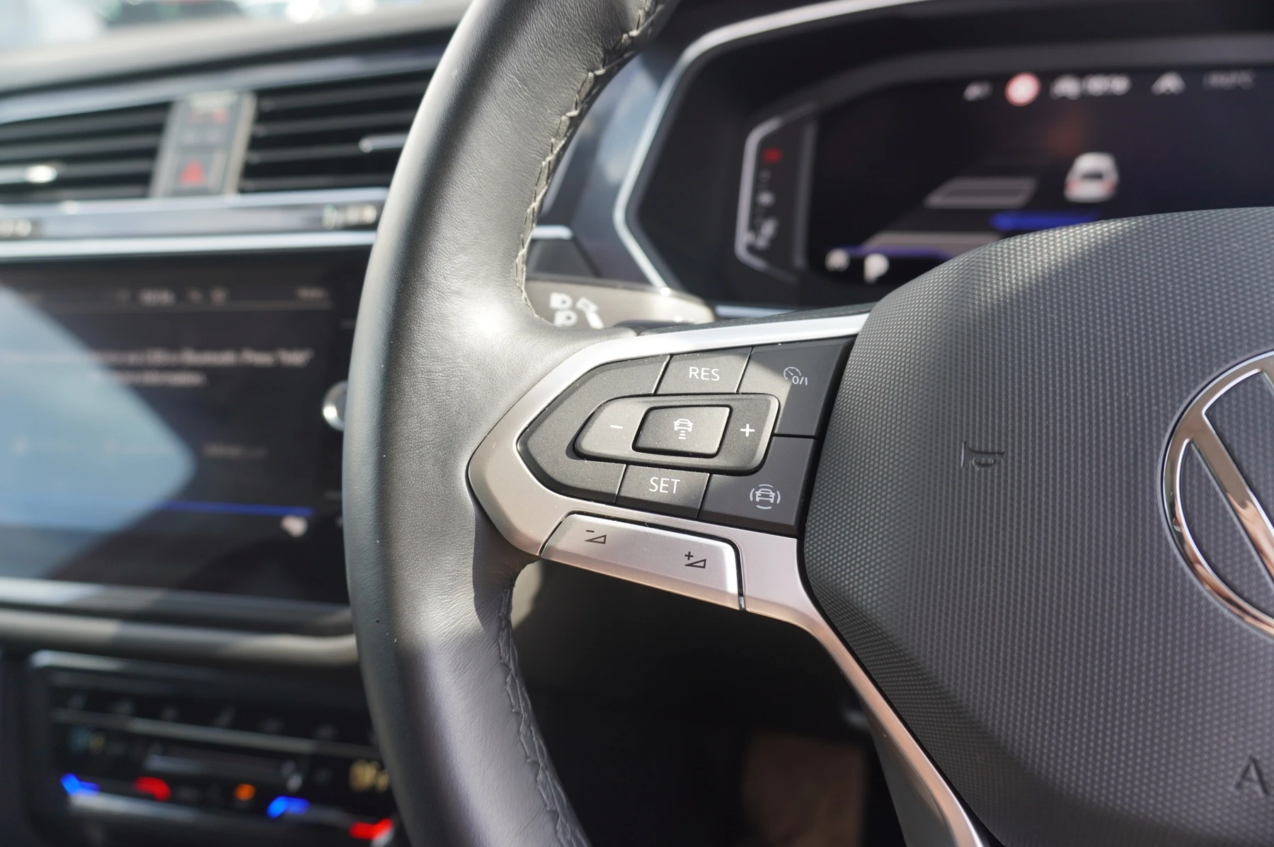 Volkswagen-Tiguan Allspace-image-28