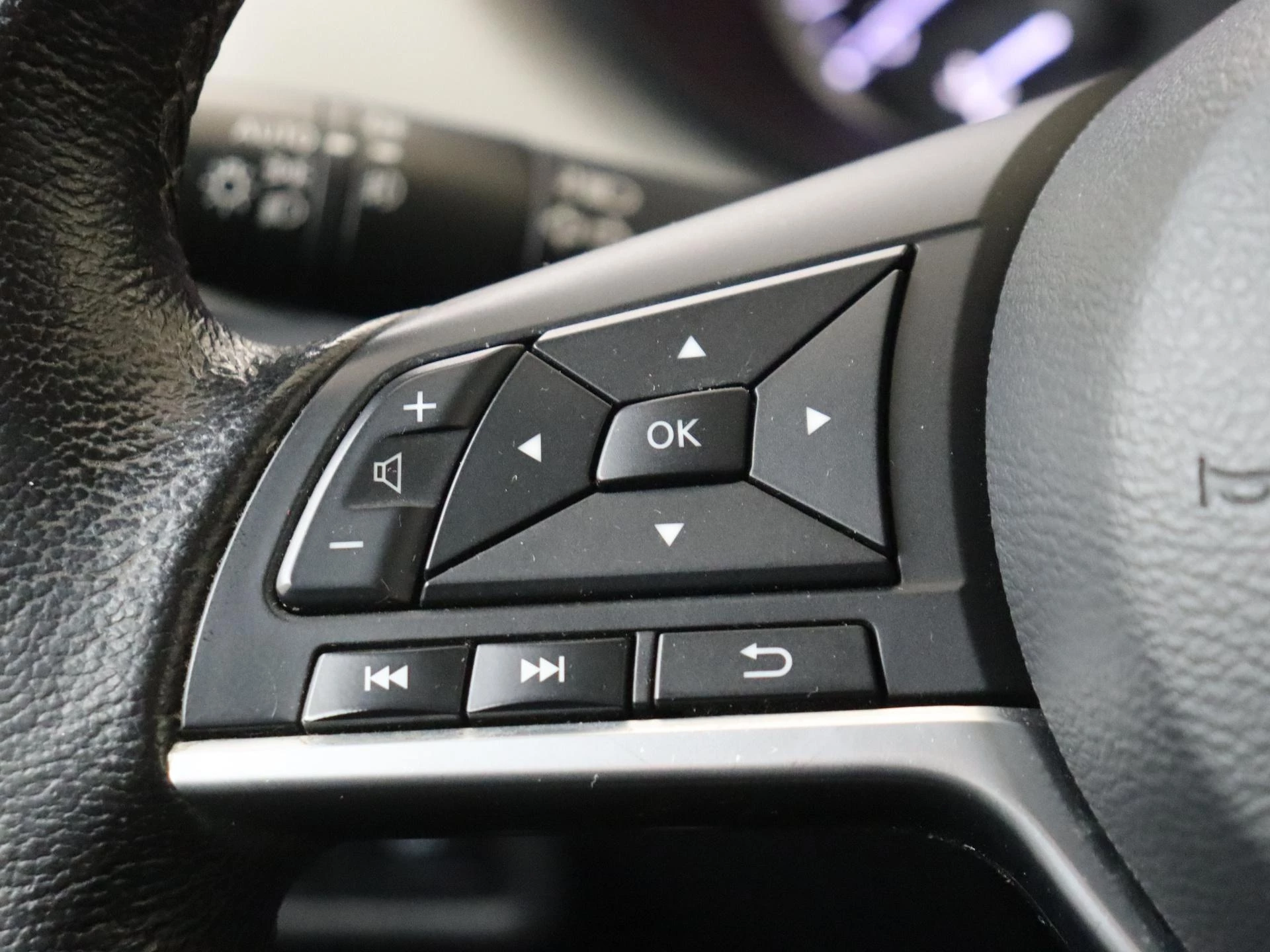 Nissan-Micra-image-12