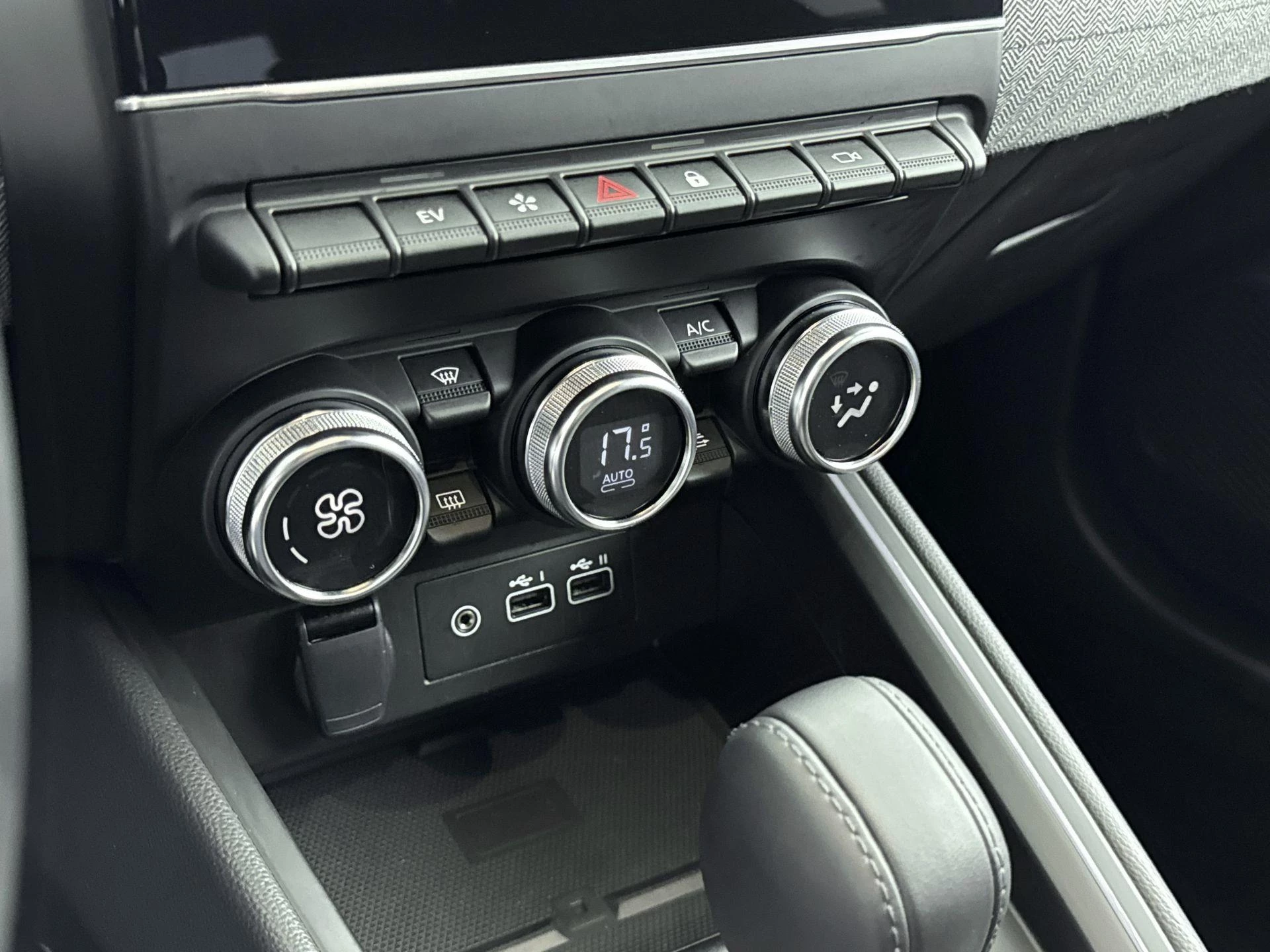 Renault-Clio-image-5