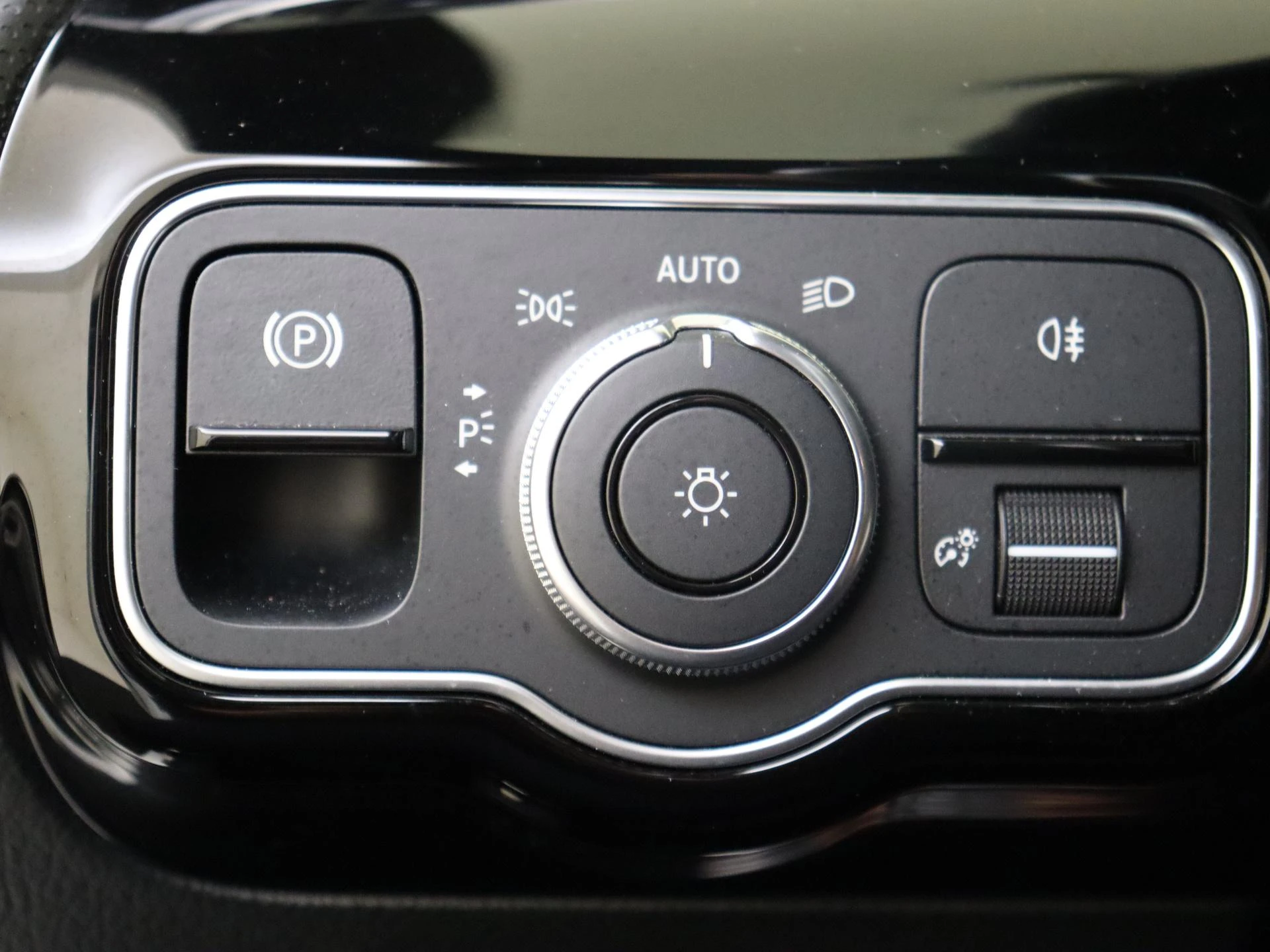 Mercedes-Benz-A-Klasse-image-24