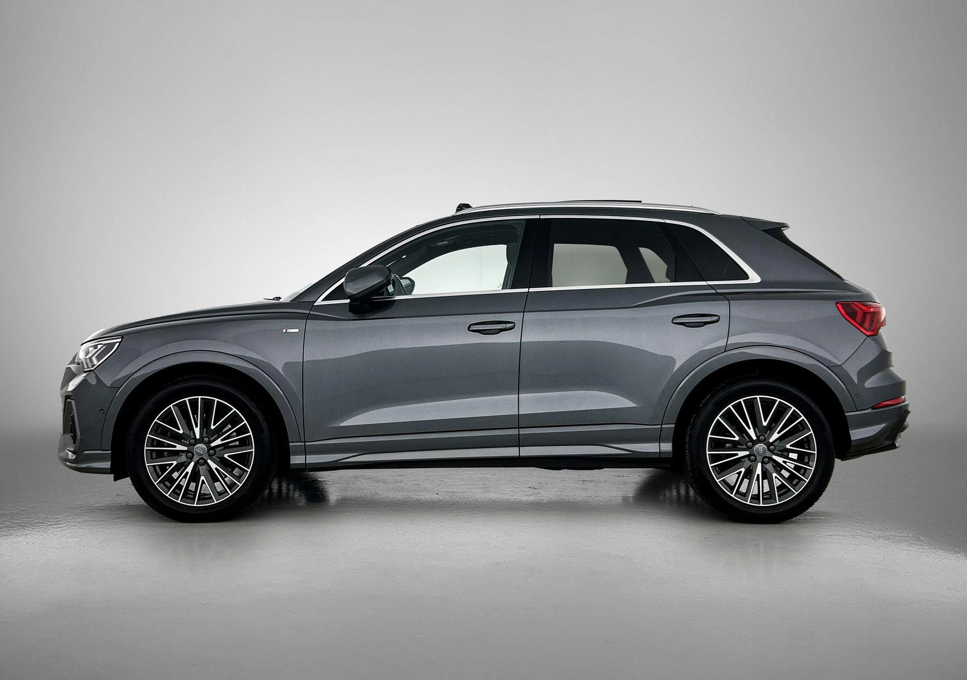 Audi-Q3-image-1