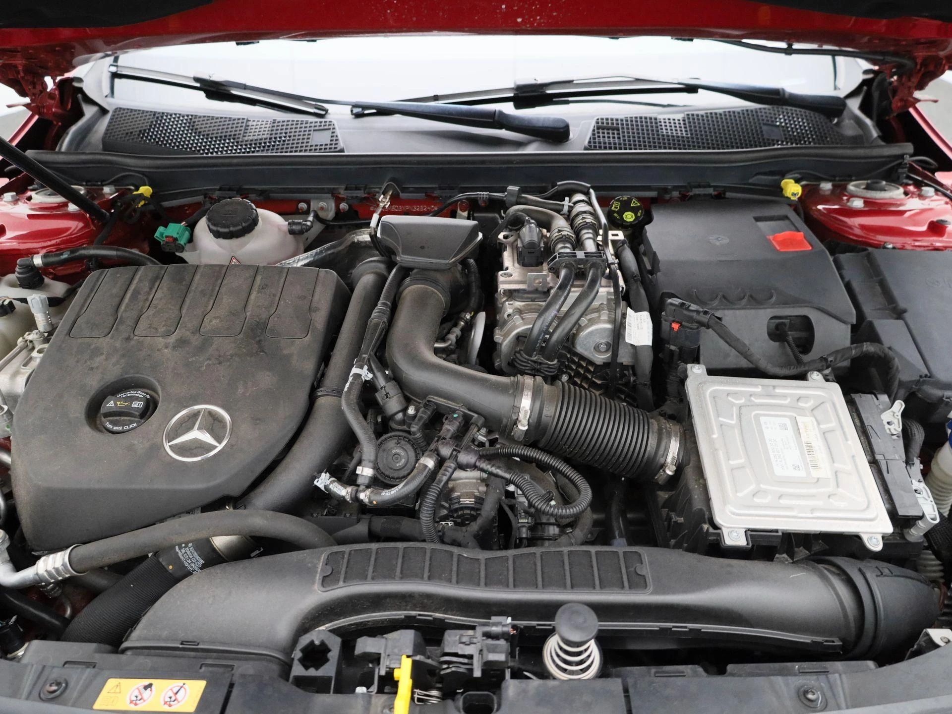 Mercedes-Benz-CLA-image-36