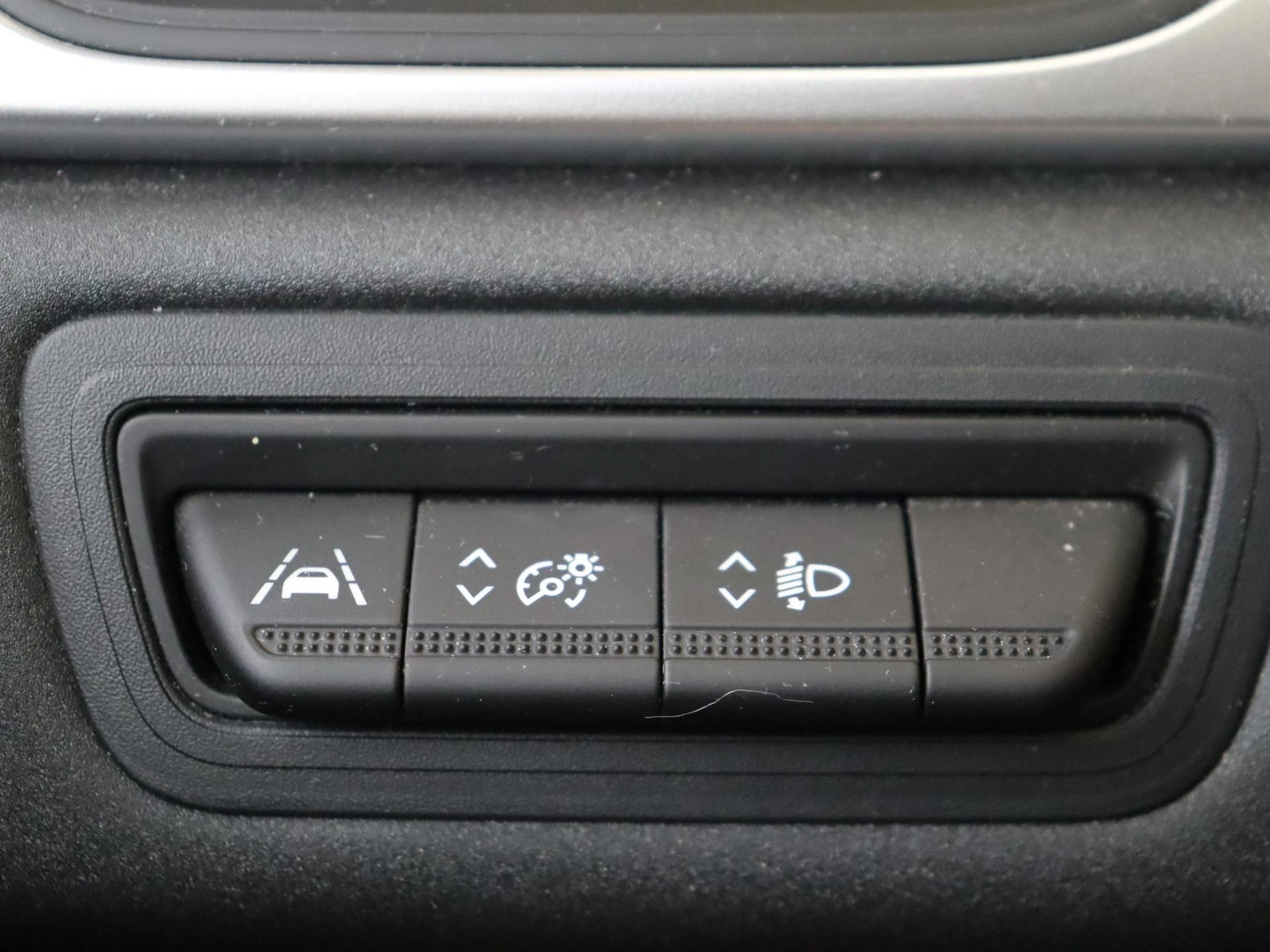 Renault-Captur-image-23