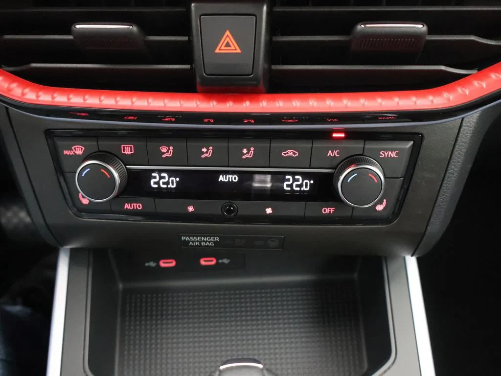 SEAT-Arona-image-21