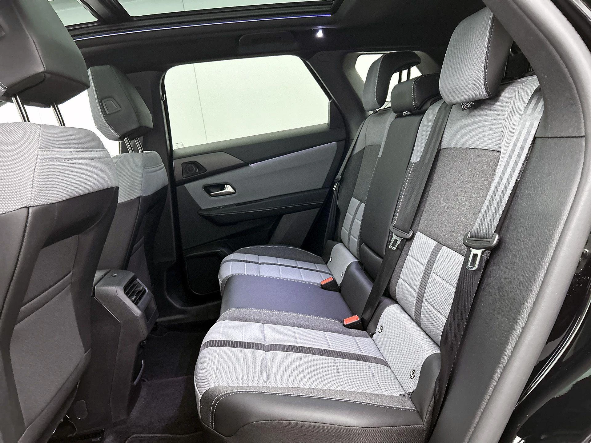 Opel-Grandland-image-25