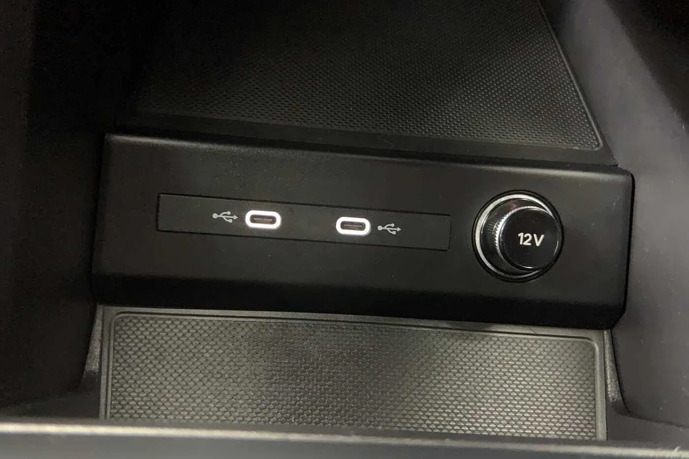 Audi-Q4 e-tron-image-22