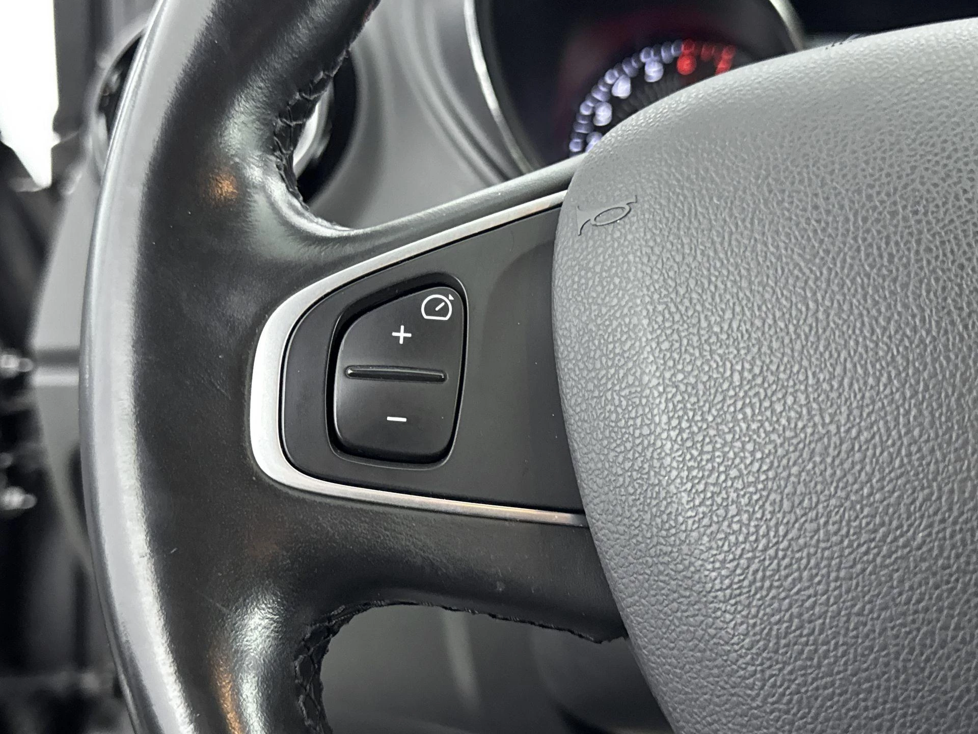 Renault-Captur-image-23