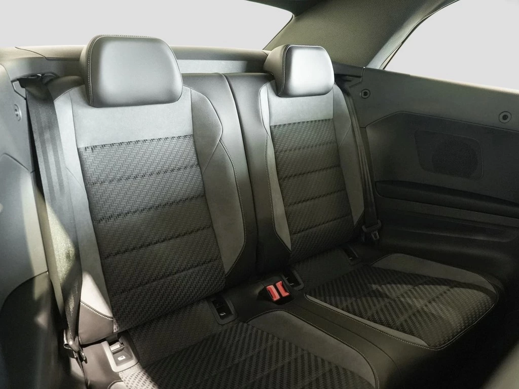 Volkswagen-T-Roc-image-9