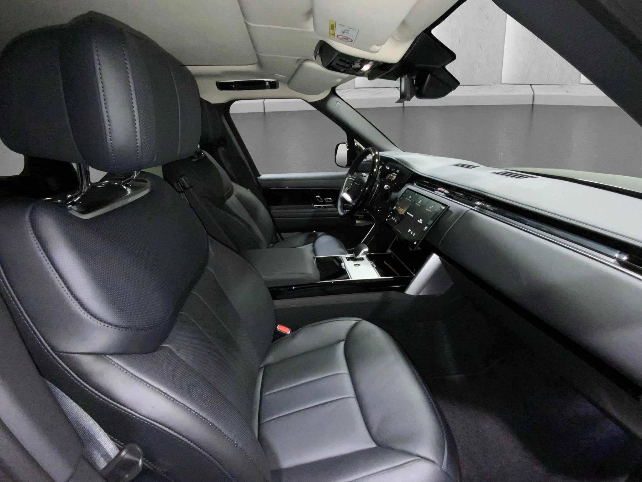 Land Rover-Range Rover-image-6