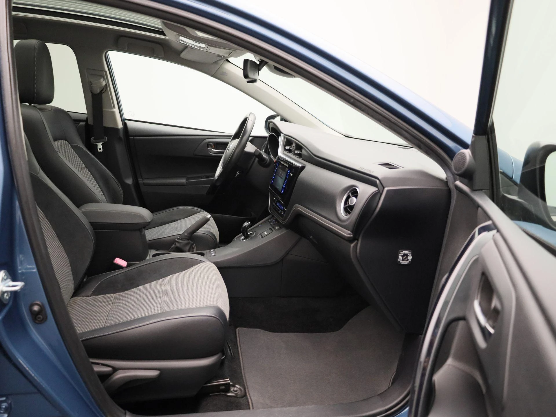Toyota-Auris-image-33
