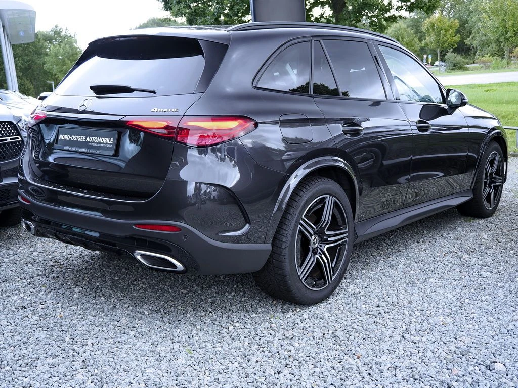 Mercedes-Benz-GLC 200-image-5