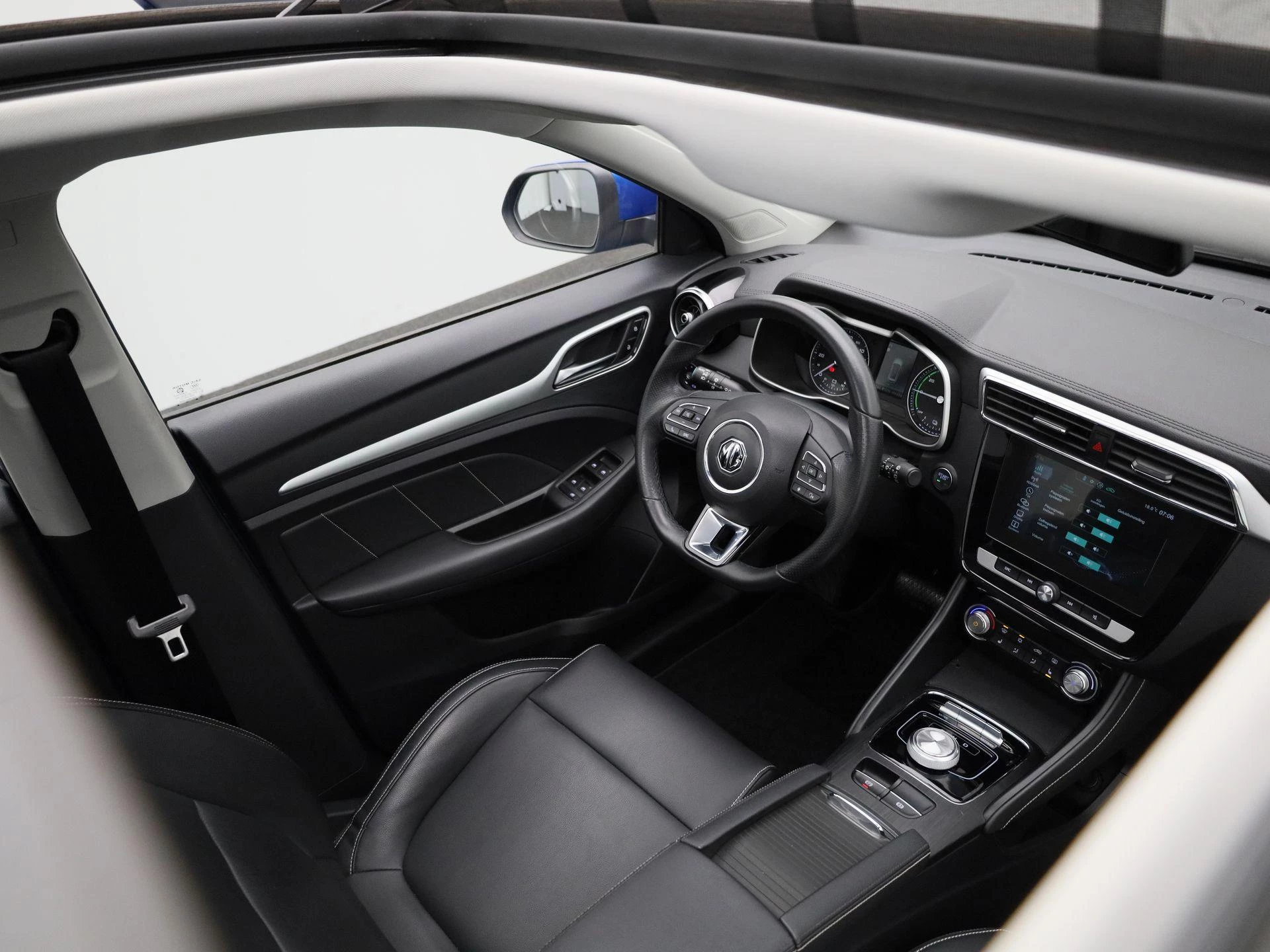 MG-ZS EV-image-37
