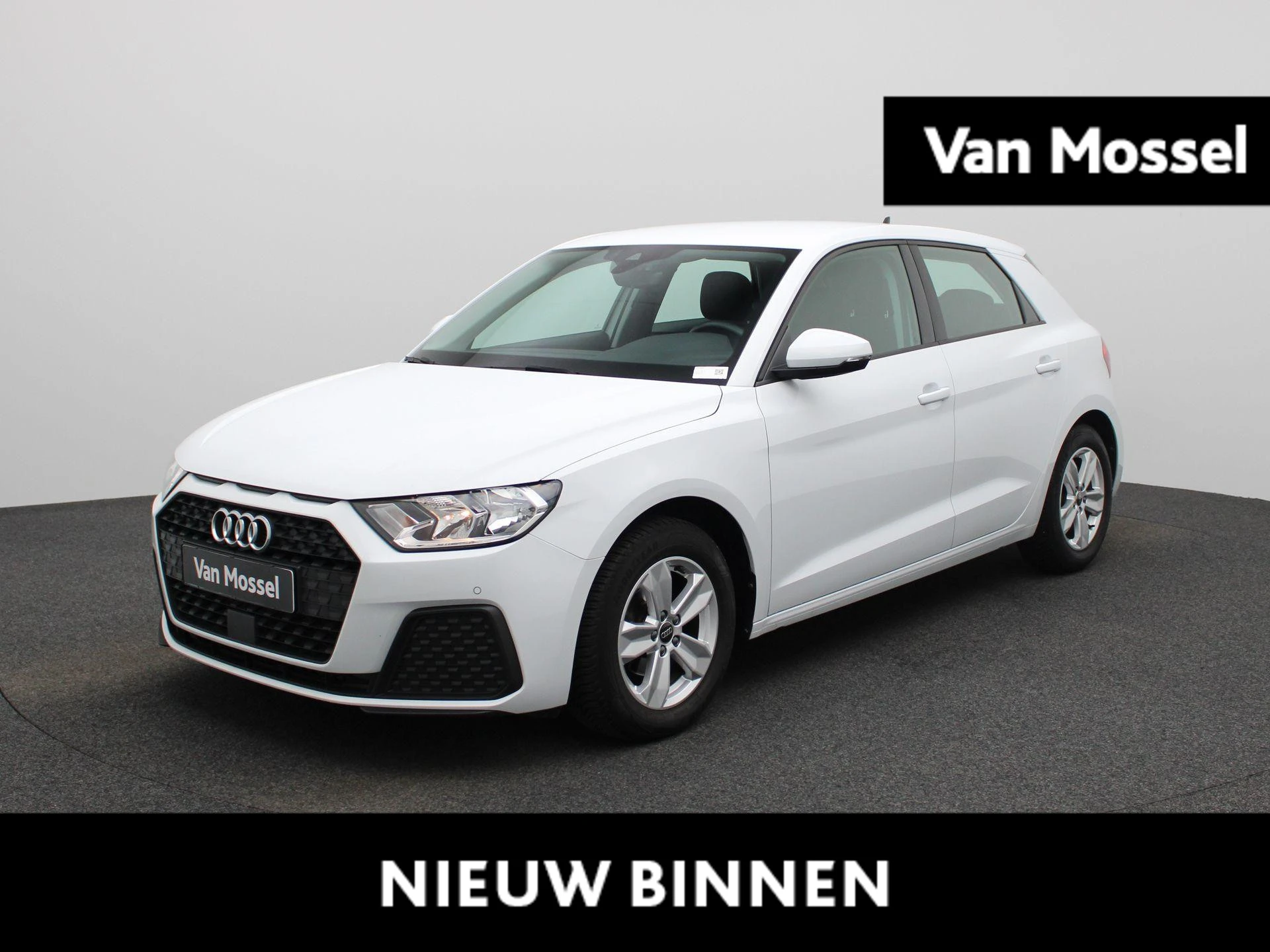 Audi-A1 Sportback-image-0