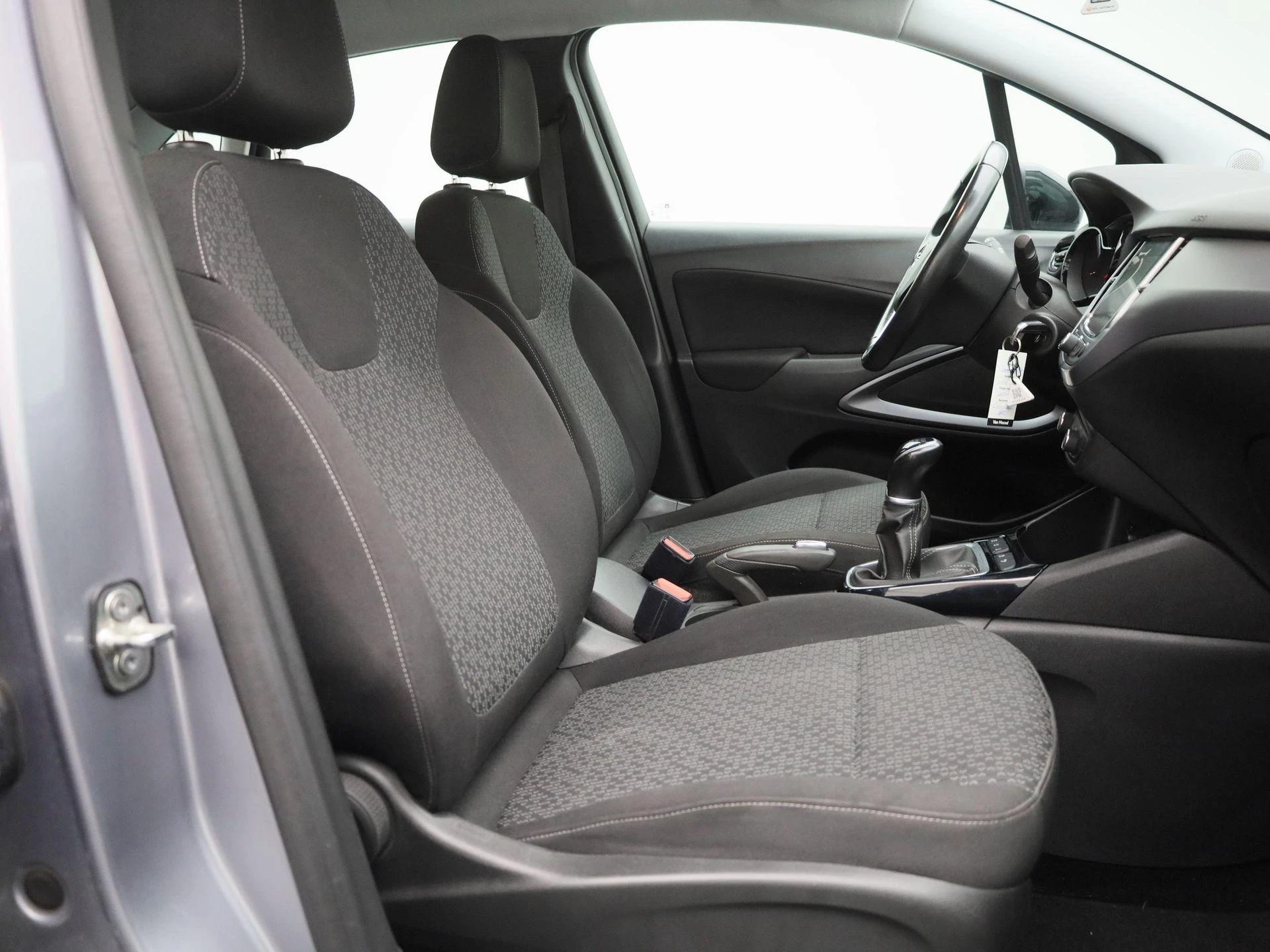 Opel-Crossland X-image-32