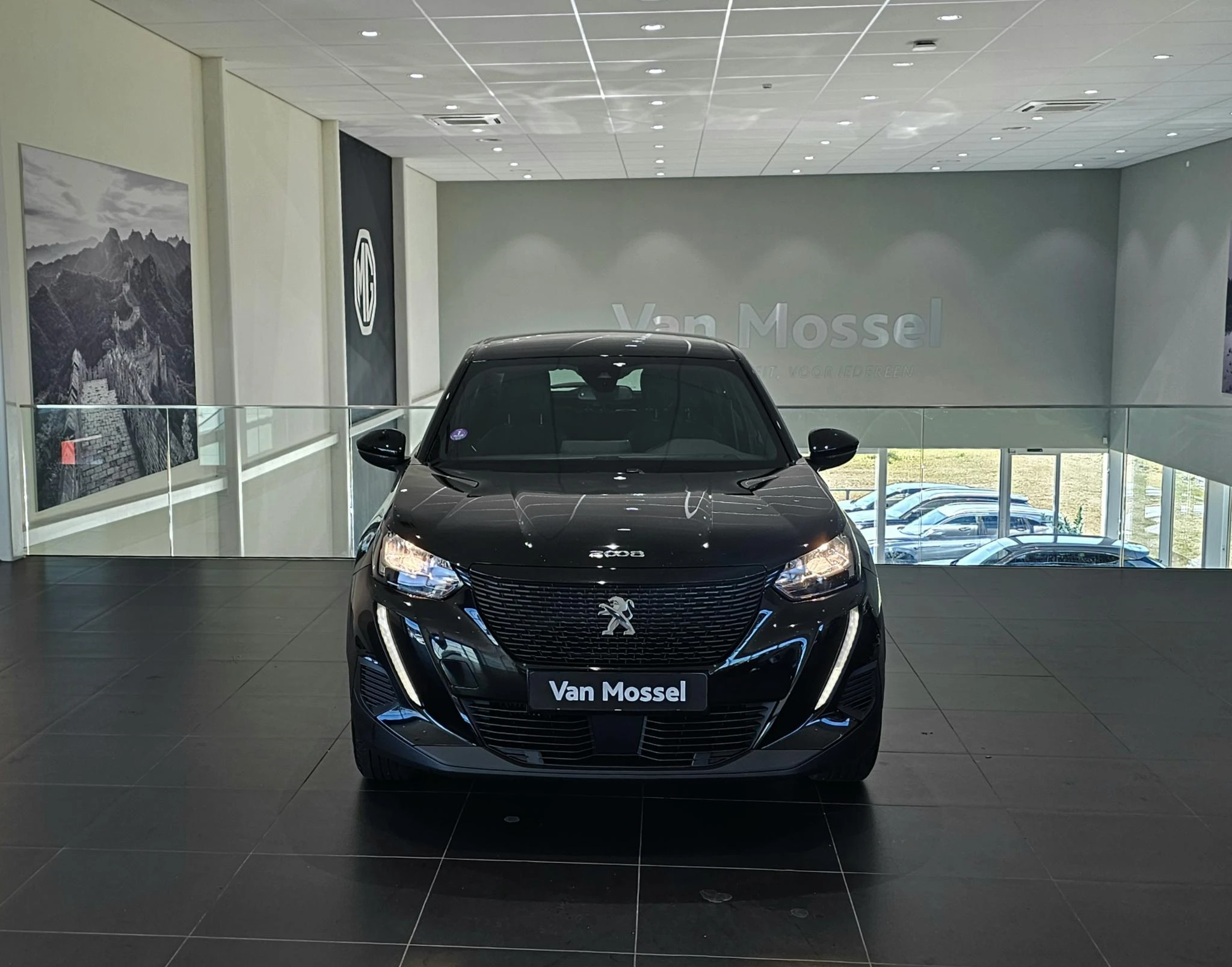 Peugeot-2008-image-1
