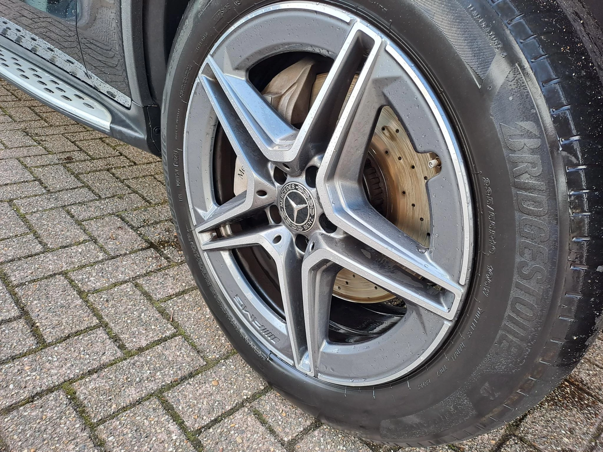 Mercedes-Benz GLC 300e 4MATIC AMG Line