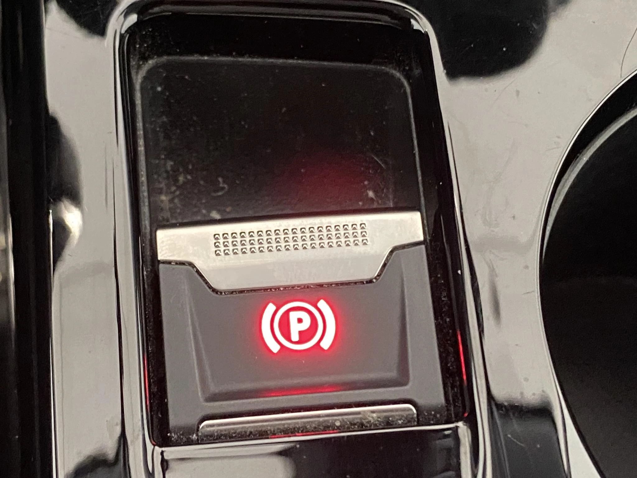 Peugeot-208-image-22