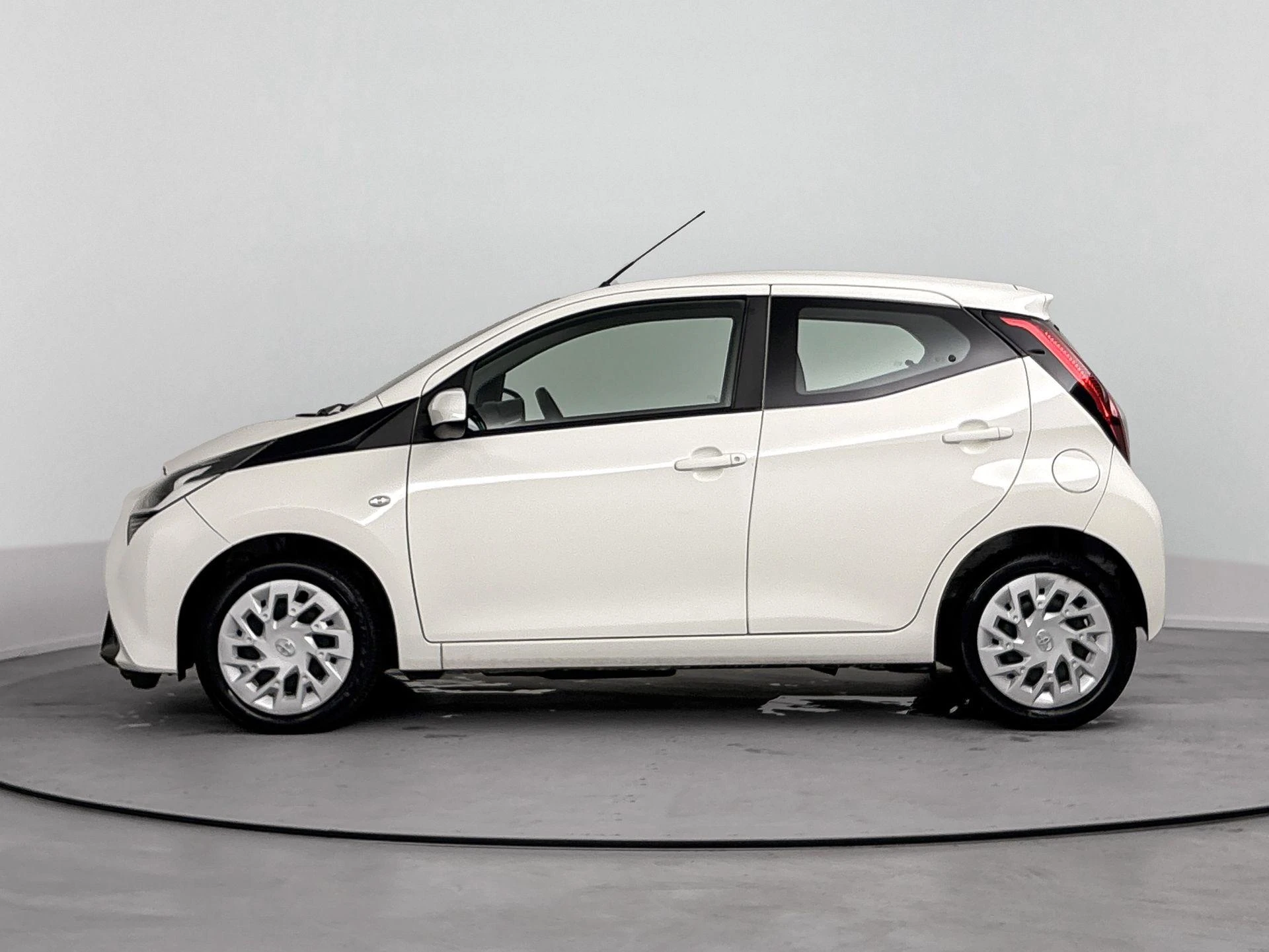 Toyota-Aygo-image-1