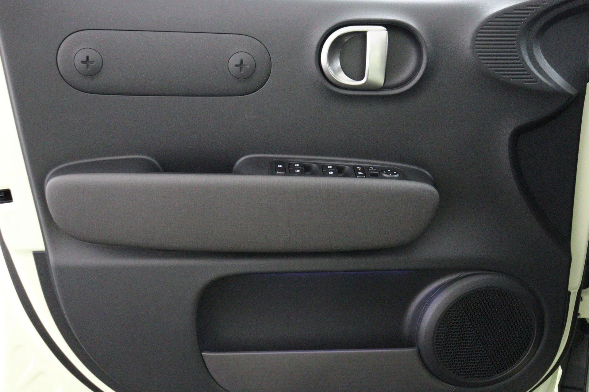 Hyundai-Inster-image-37