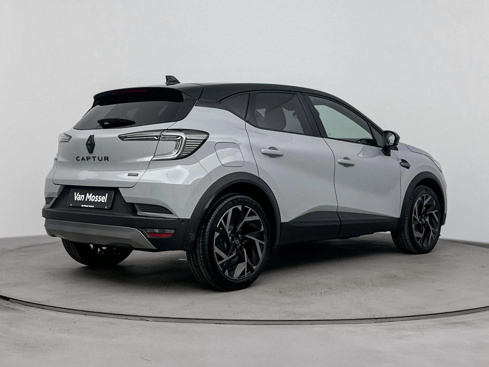 Renault-Captur-image-3