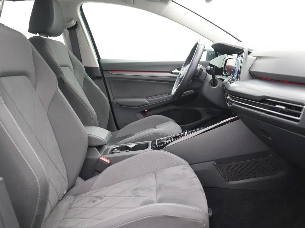 Volkswagen Golf VIII eHybrid Golf Style Business PHEV 1.4TSI eHybrid 150PK *AUTOMAAT*ALCANTARA*SPORTZETELS*NAVI*CAMERA*ACC*PDC*...*