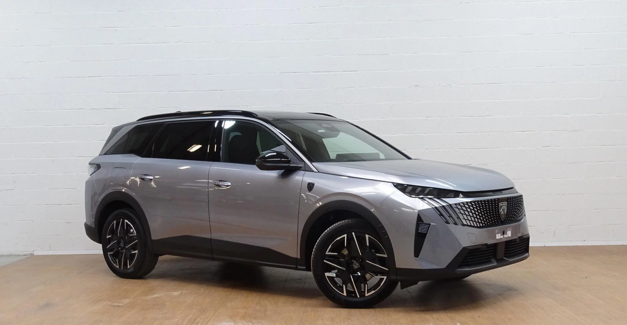 Peugeot 5008 1.2 HYBRID 145 e-DSC6 GT