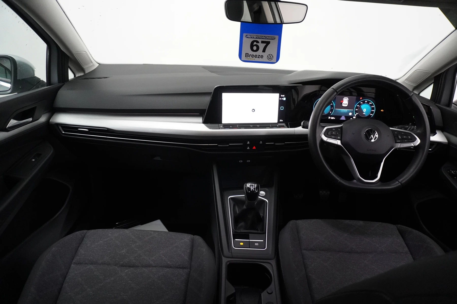 Volkswagen-Golf-image-8