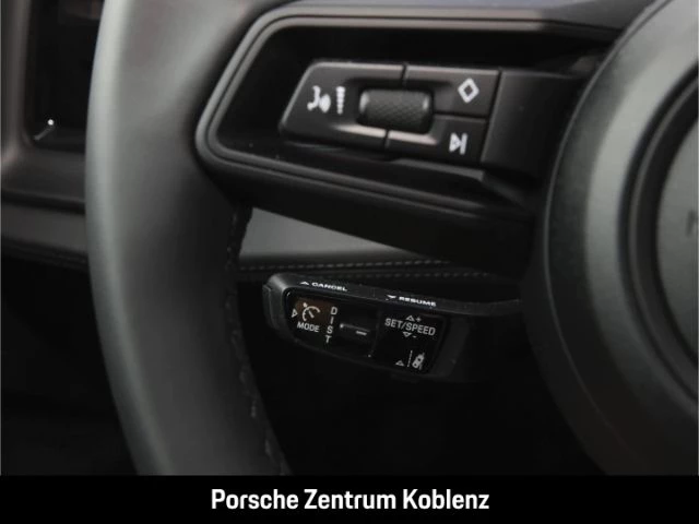 Porsche Cayenne Electric -