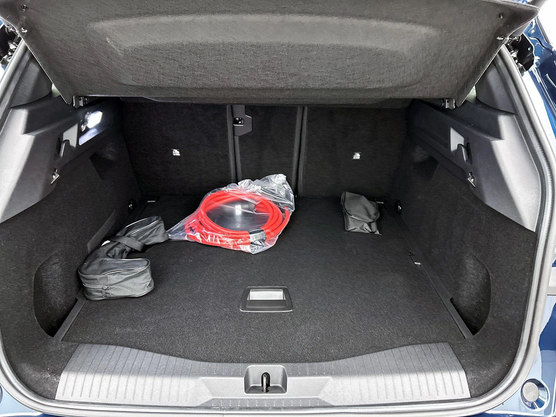 Opel-Grandland-image-33