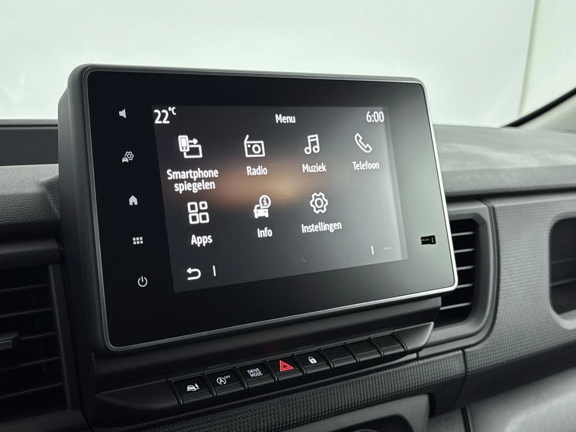 Renault-Trafic-image-17
