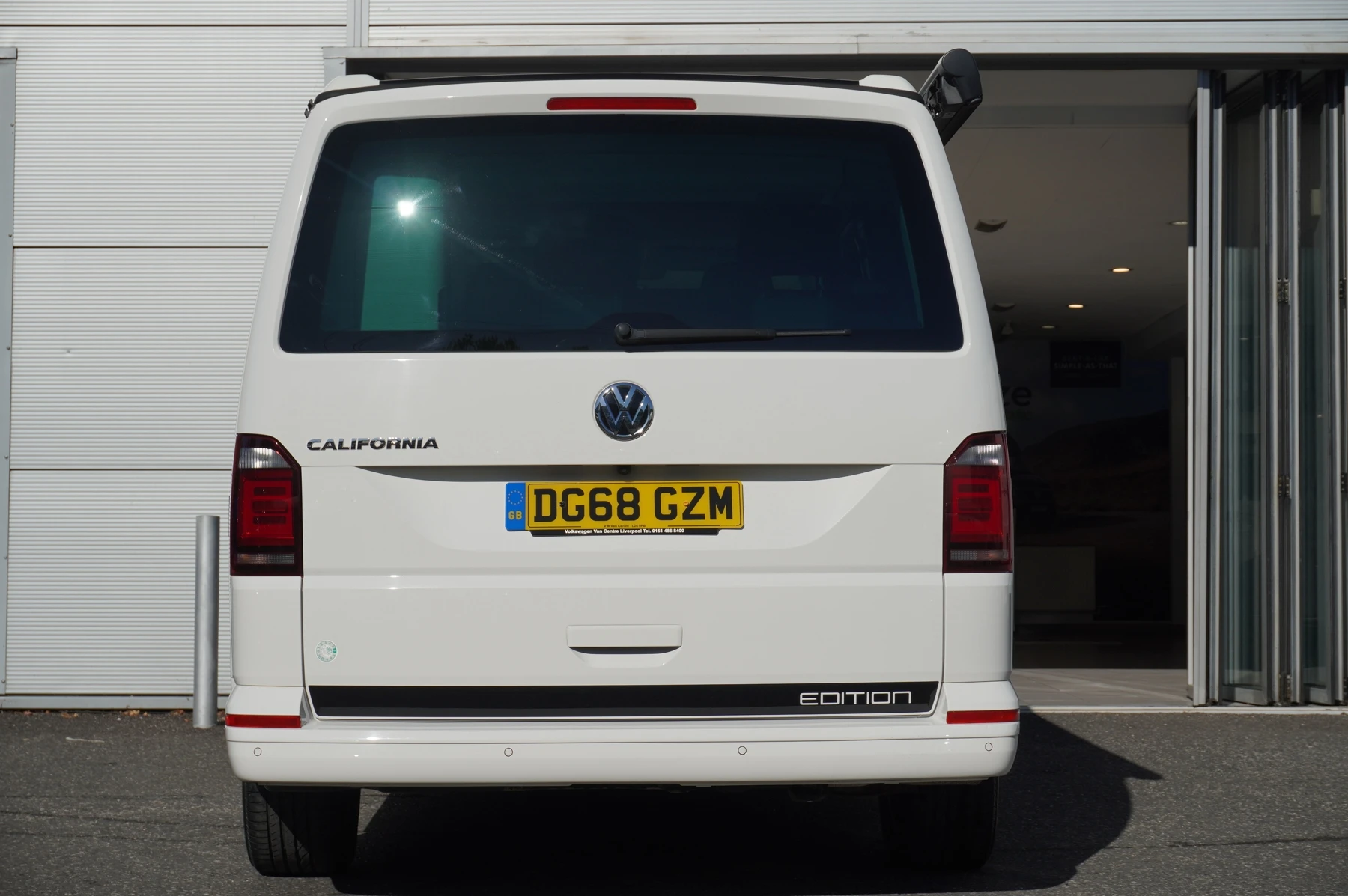 Volkswagen-California-image-15