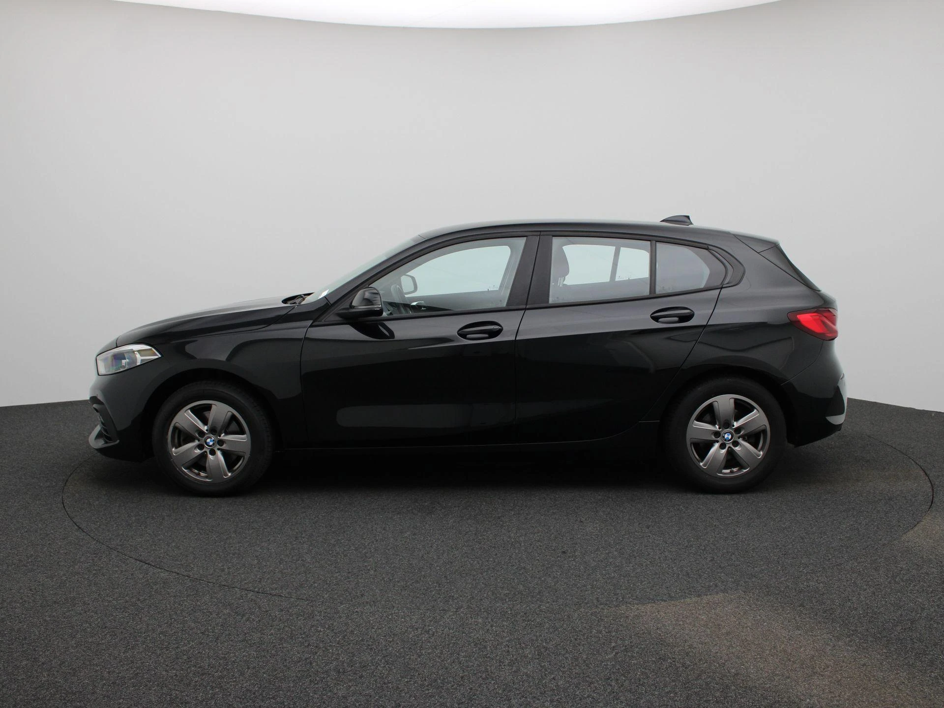 BMW-1 Reeks-image-3