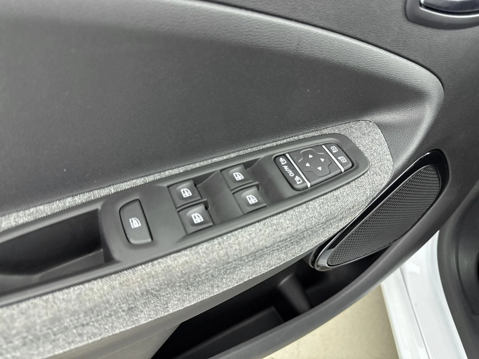 Renault-ZOE-image-12