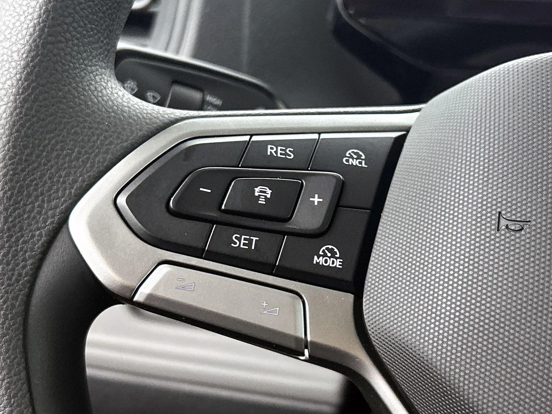 Volkswagen-ID. Buzz Cargo-image-5
