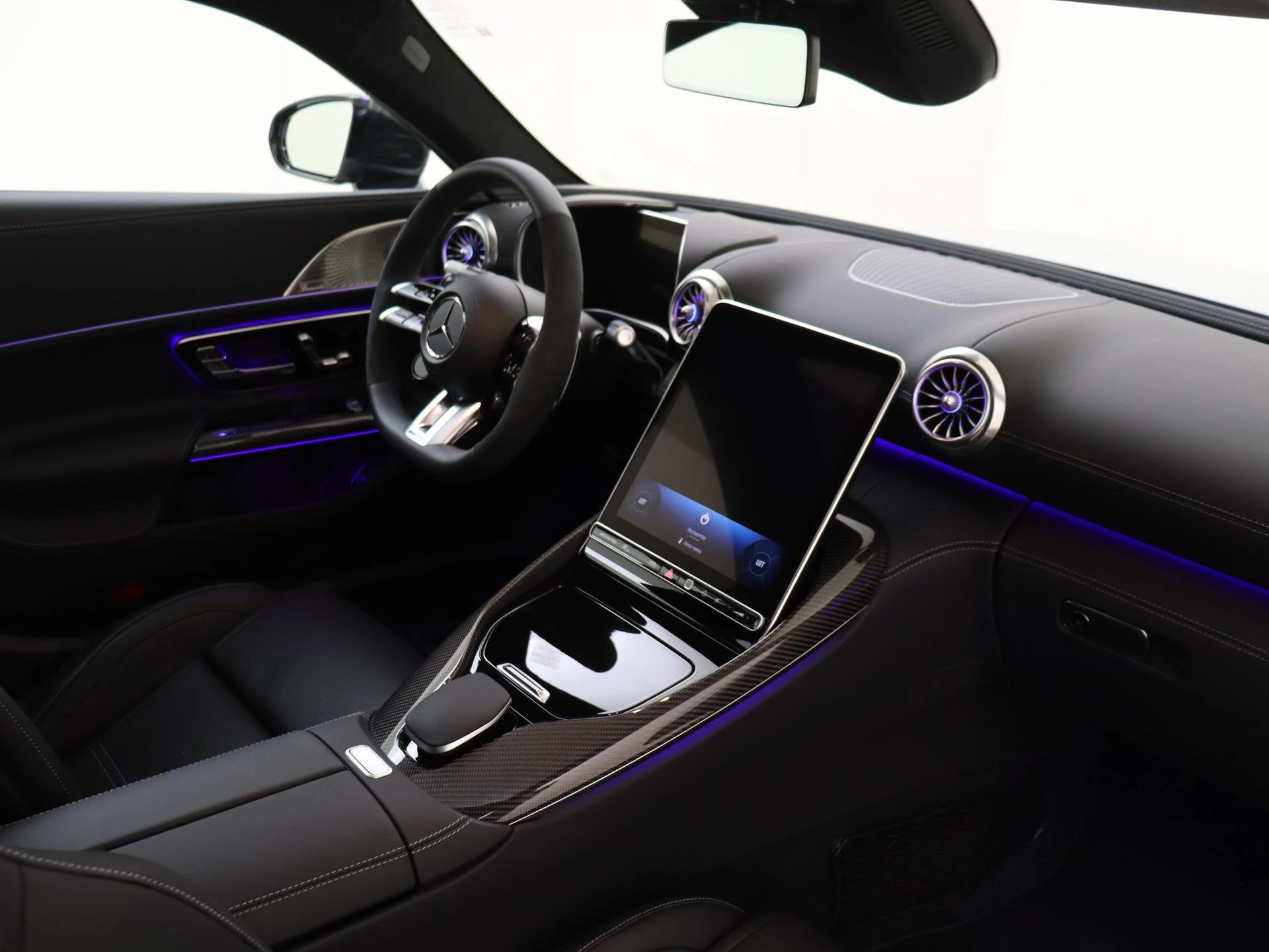 Mercedes-AMG-GT-image-11