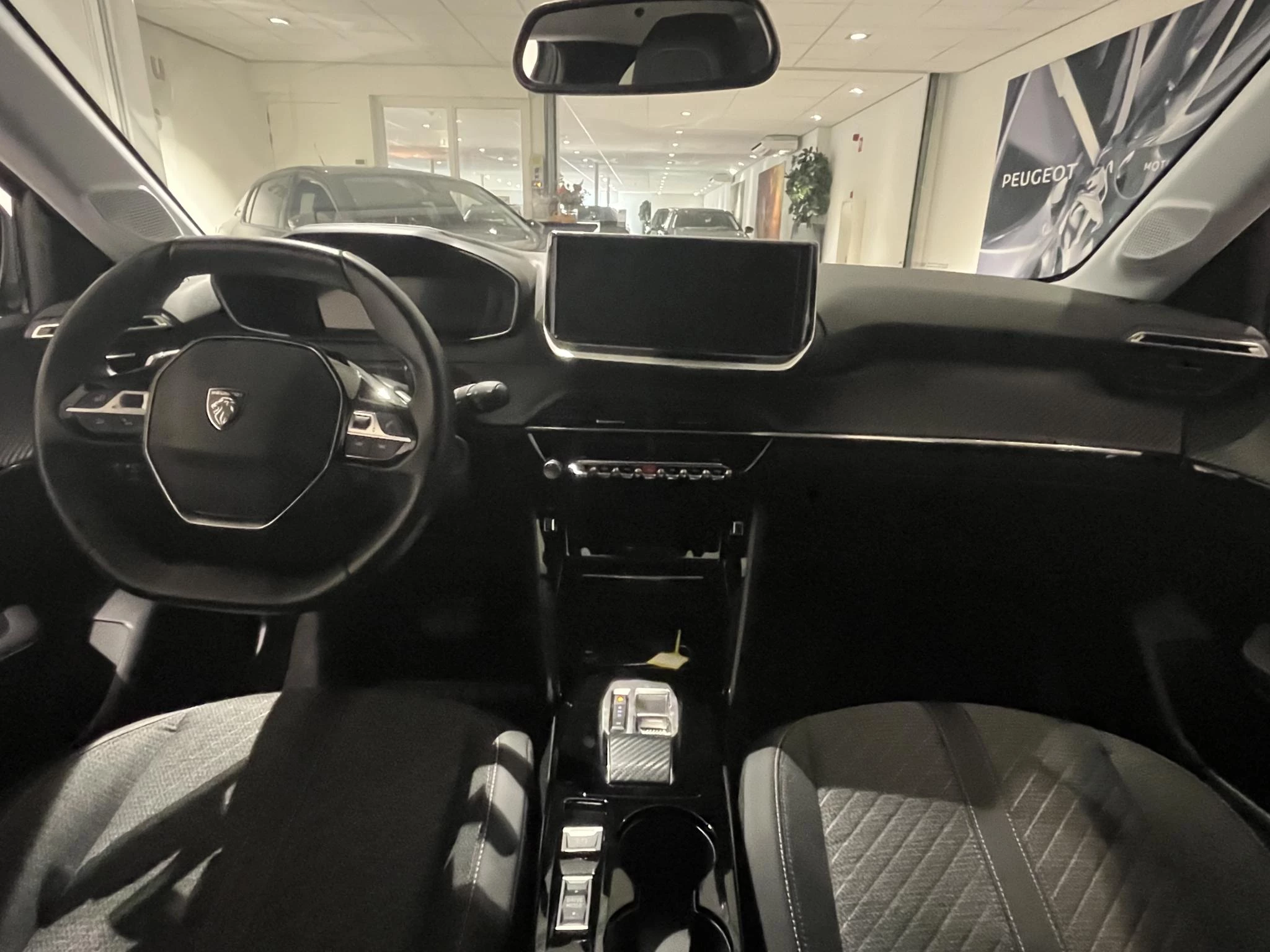 Peugeot-208-image-17