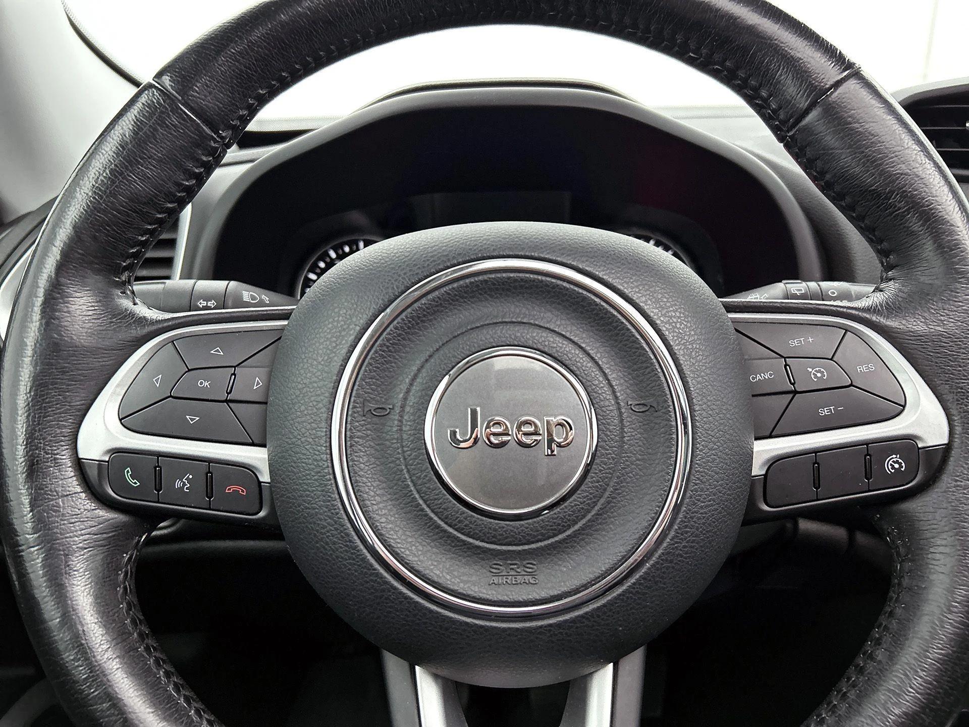 Jeep-Renegade-image-34