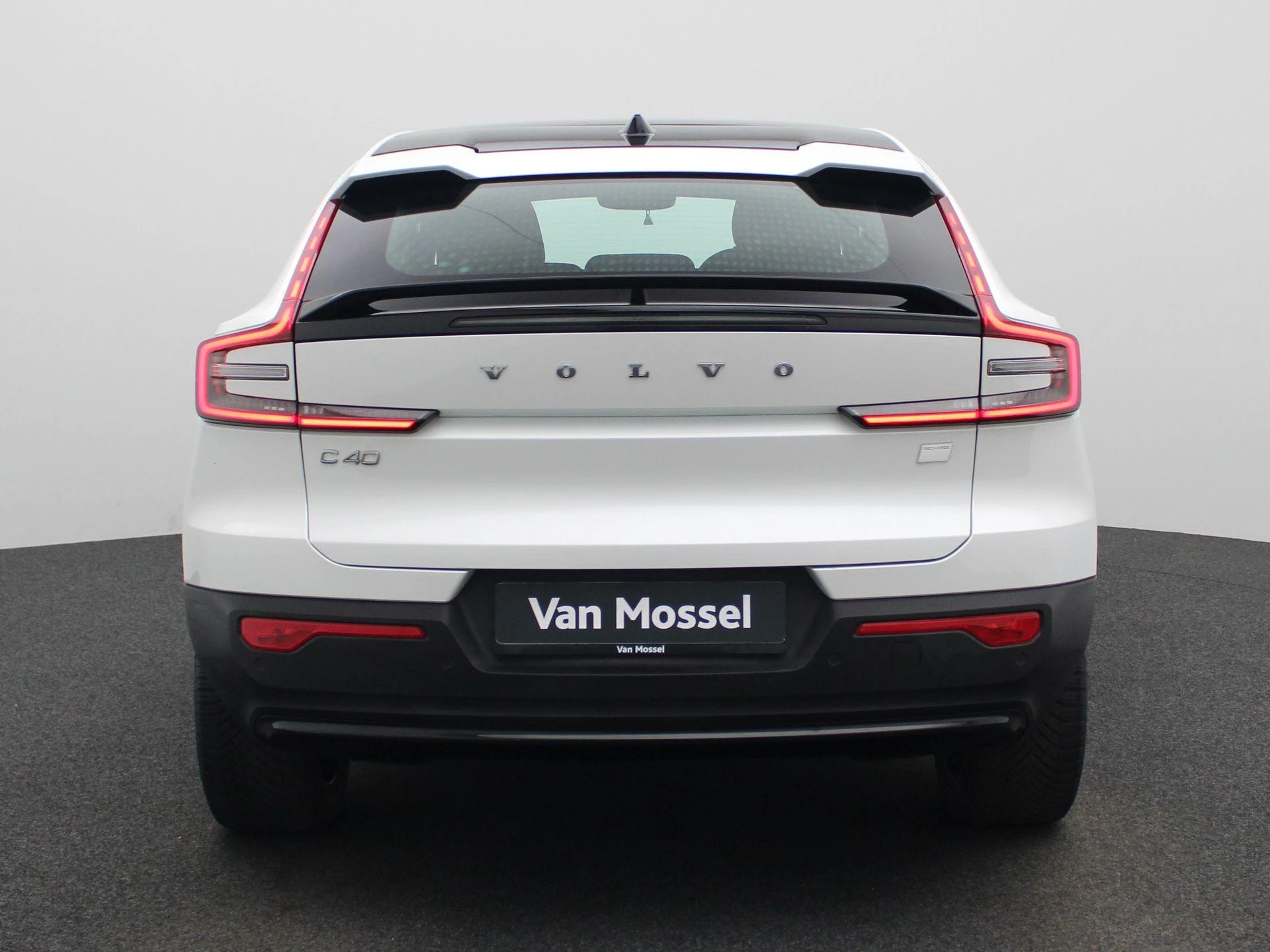 Volvo-C40-image-4
