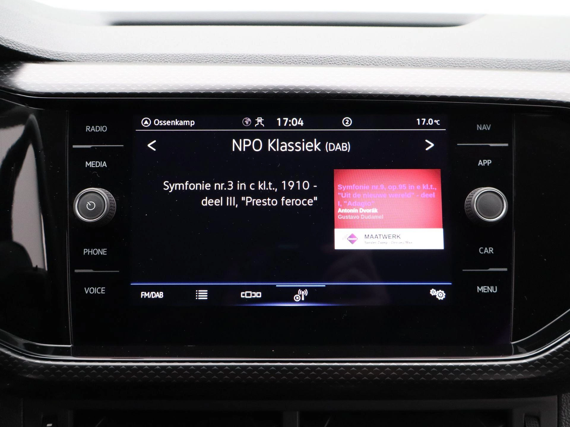 Volkswagen-T-Cross-image-15