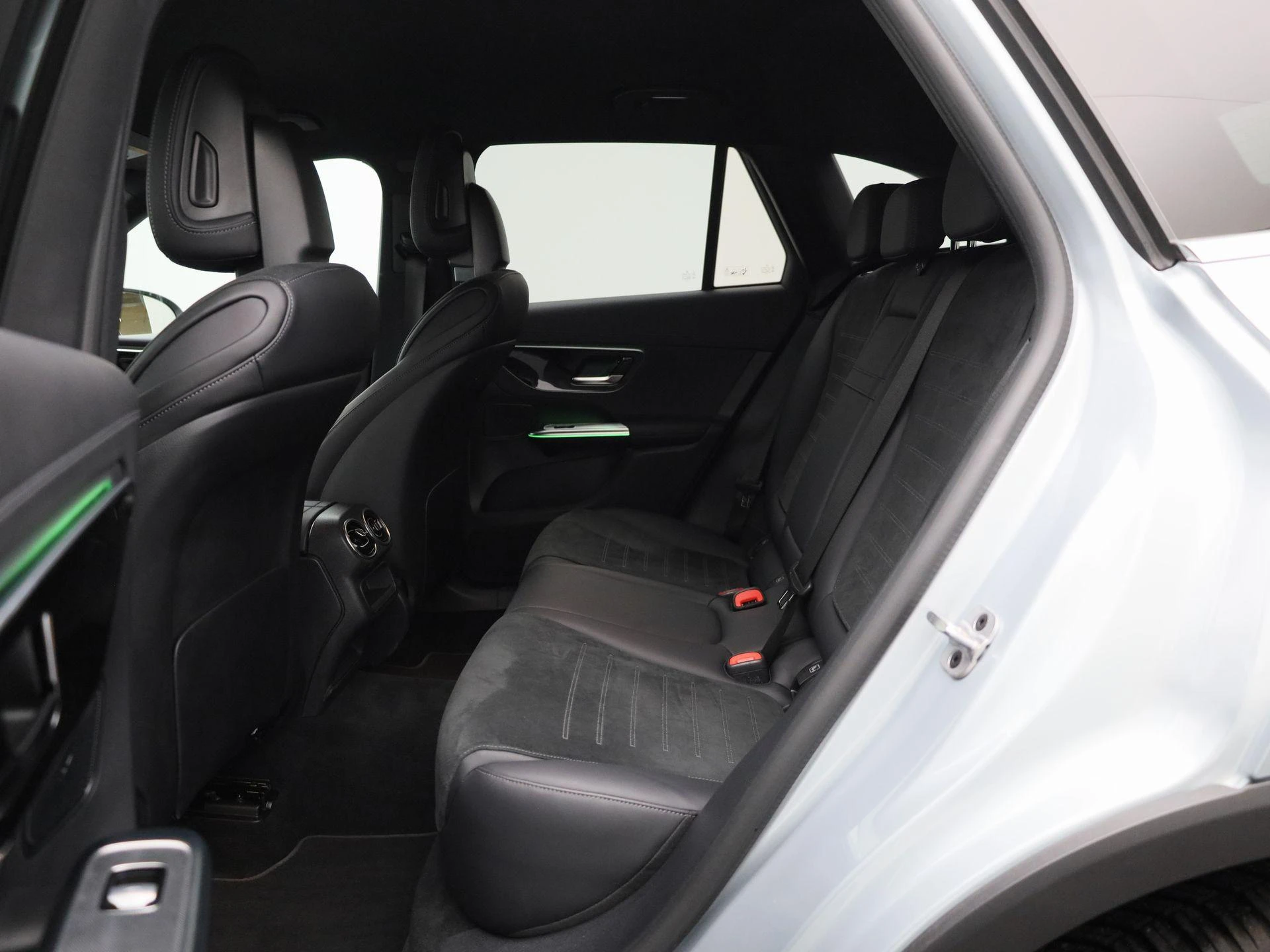 Mercedes-Benz-GLC-image-10