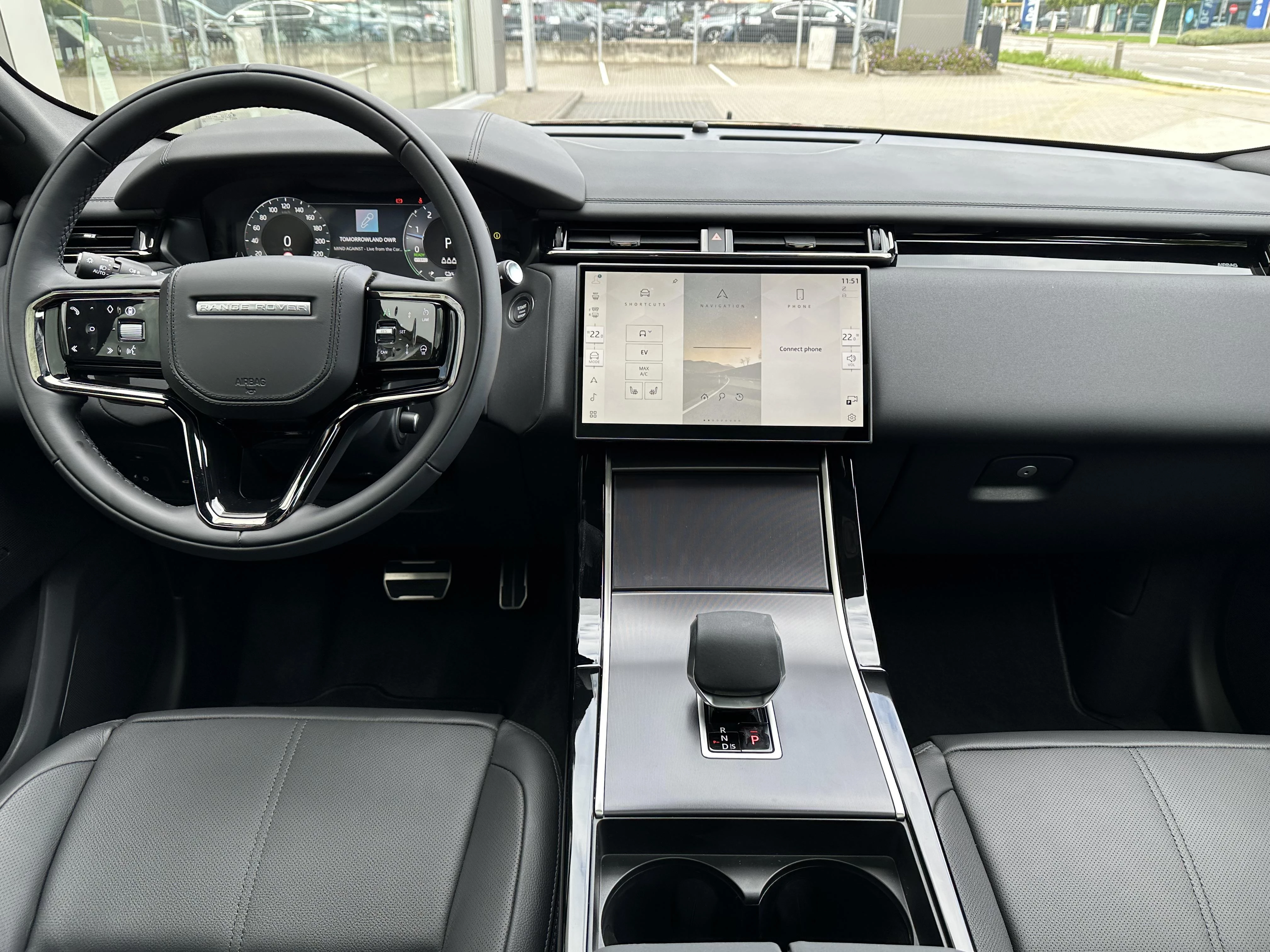 Land Rover-Range Rover Velar-image-15