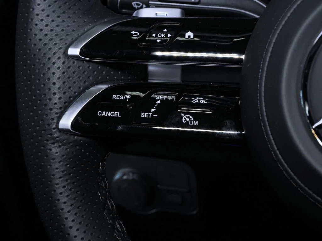 Mercedes-Benz-GLE 450 d-image-11