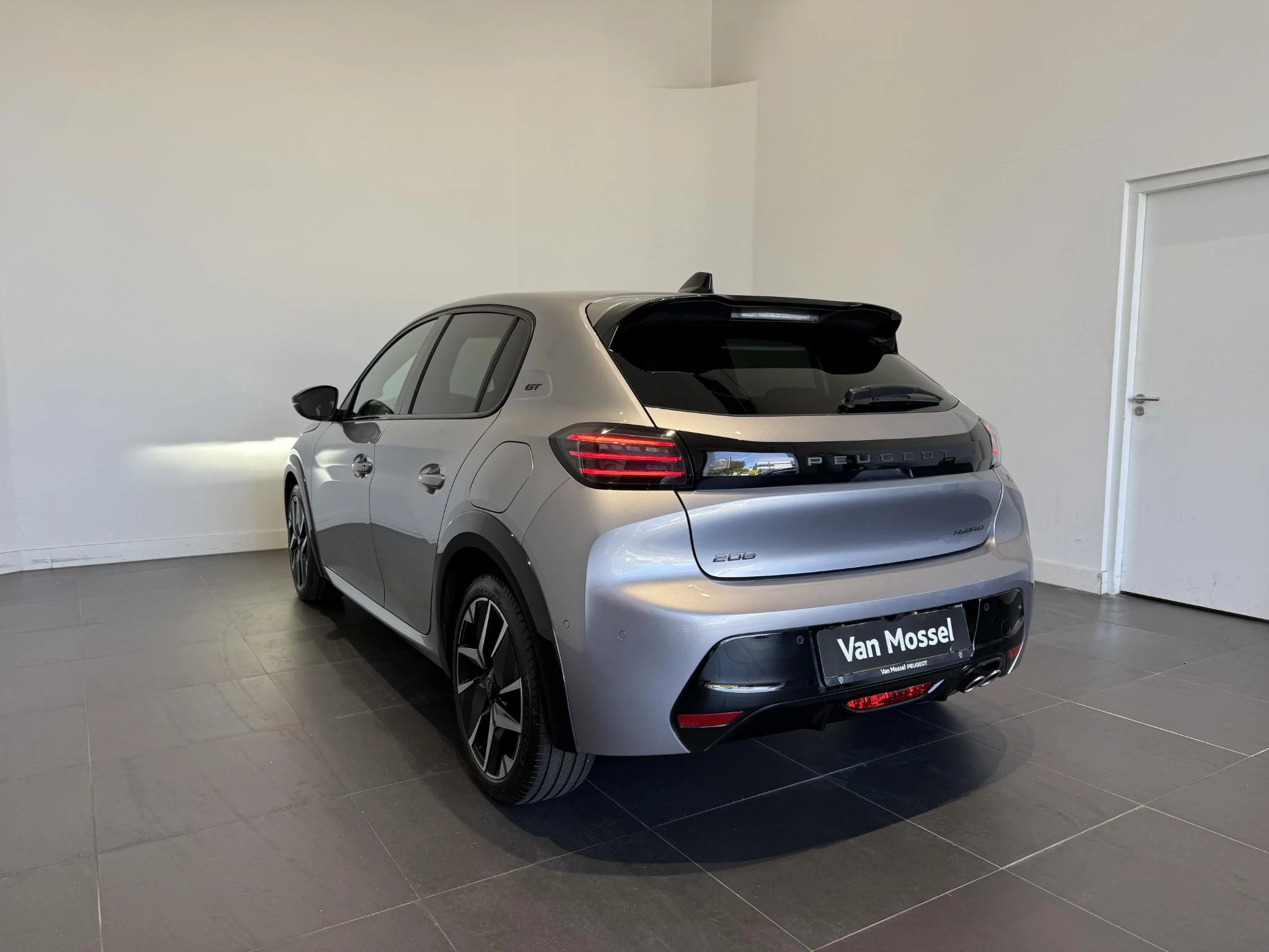 Peugeot 208 1.2 Hybrid 145 e-DCS6 GT