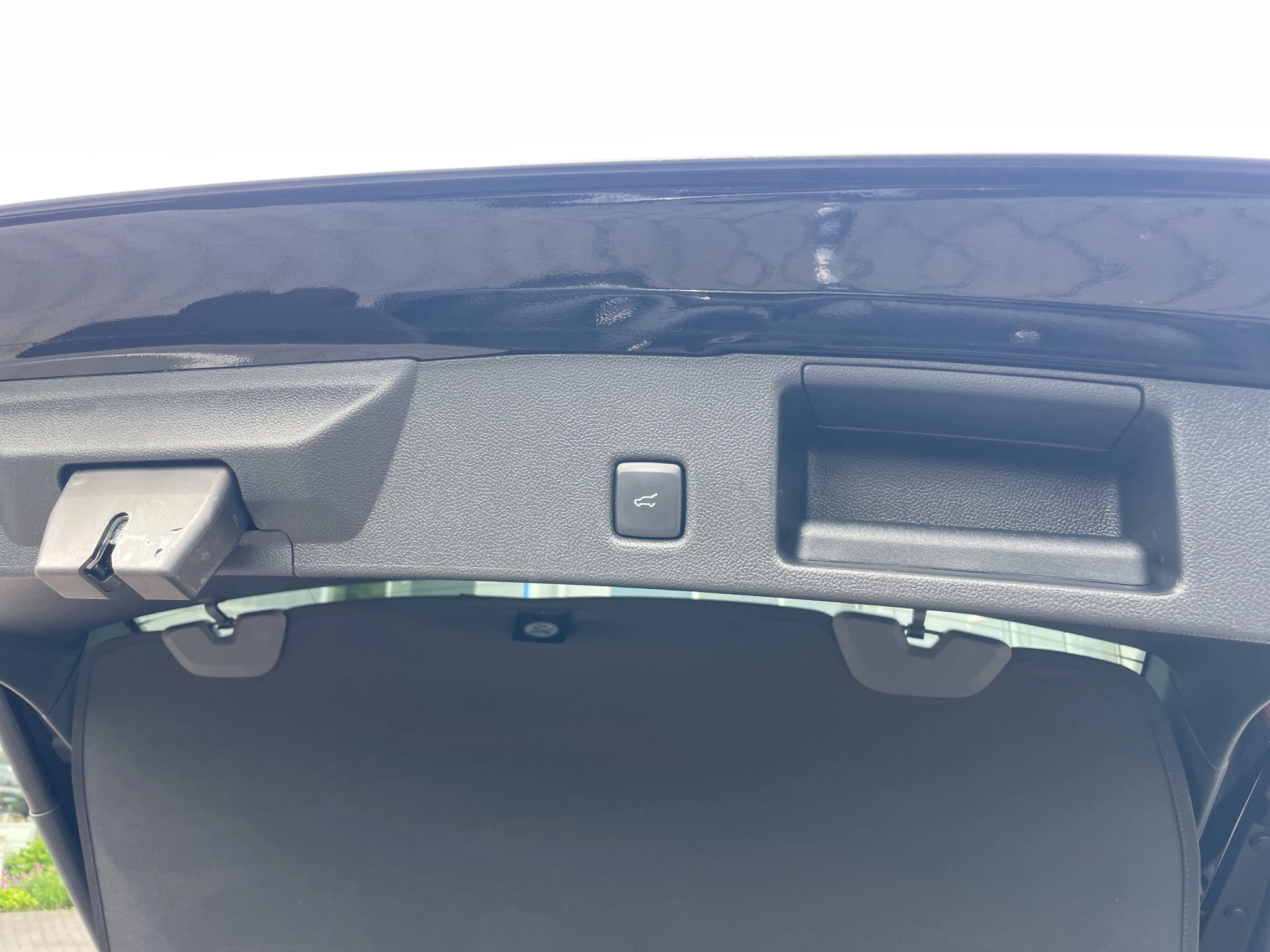 Ford Kuga ST-Line X*PANO*AHK*LED-MATRIX*360GRAD*ACC*NAVI*SOUND-SYS.