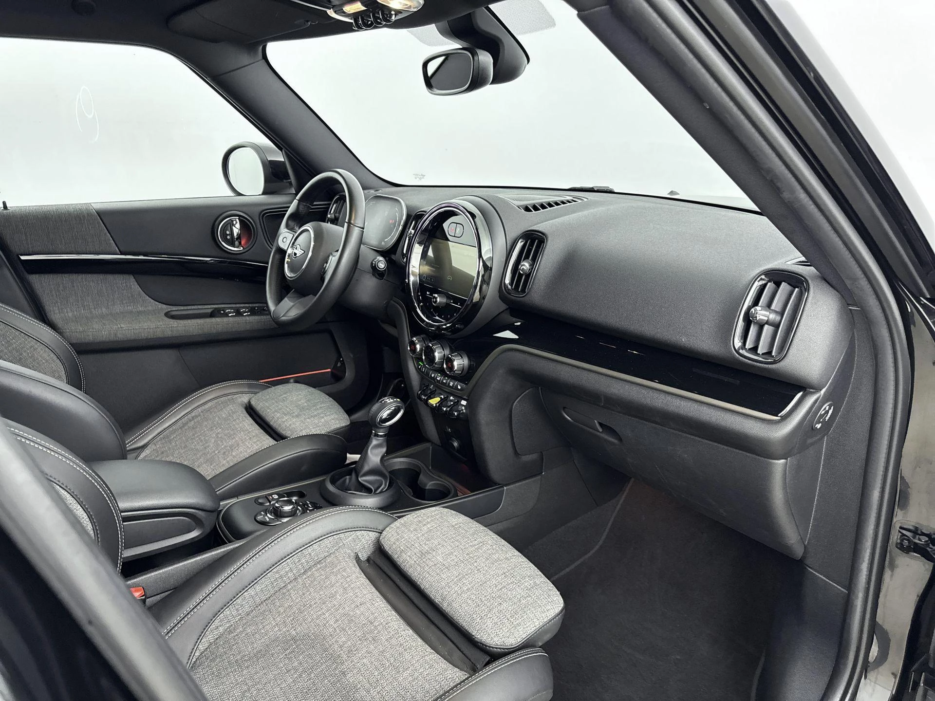 MINI-Countryman-image-16