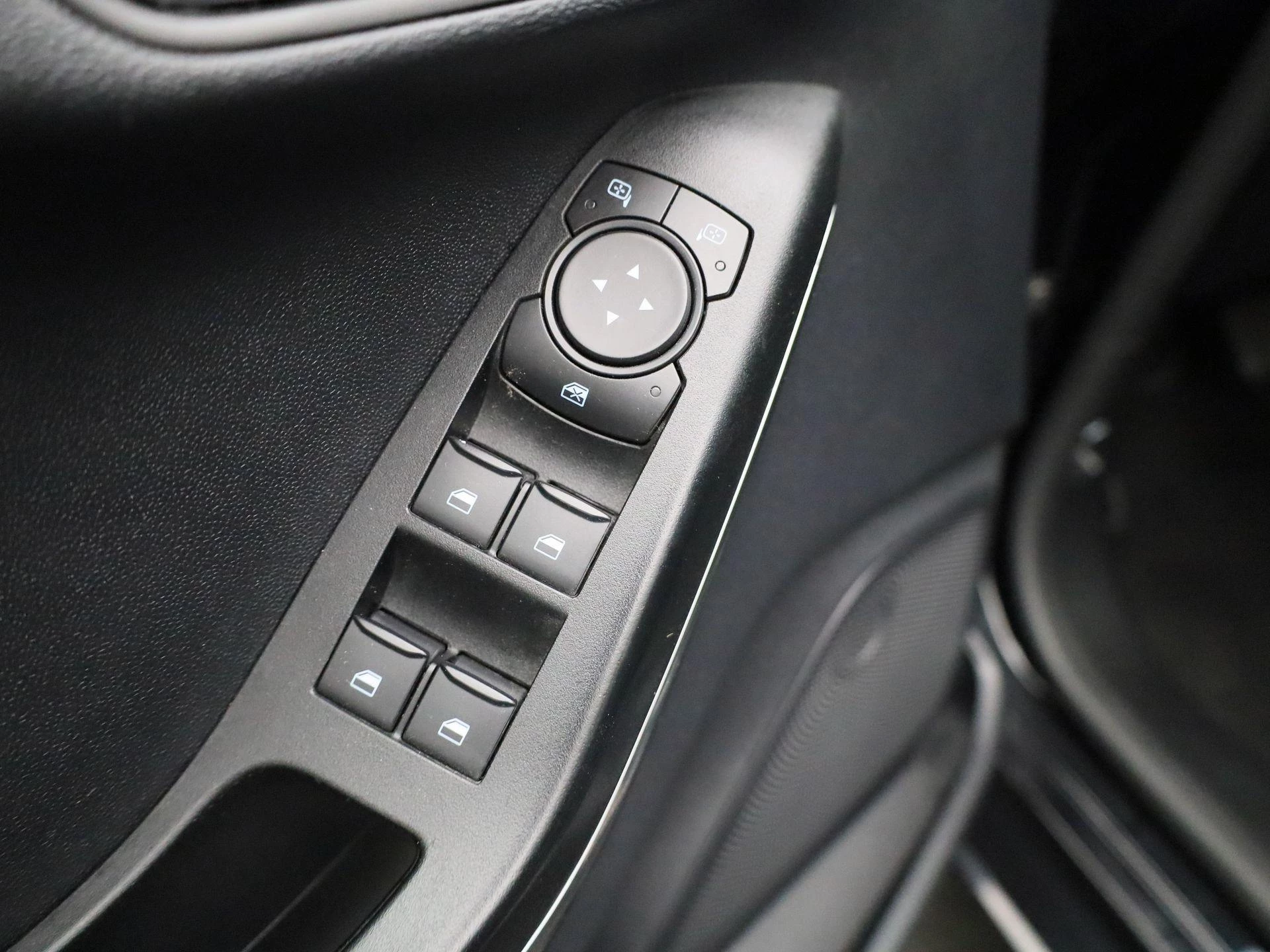 Ford Fiesta 1.0 EcoBoost Hybrid Titanium