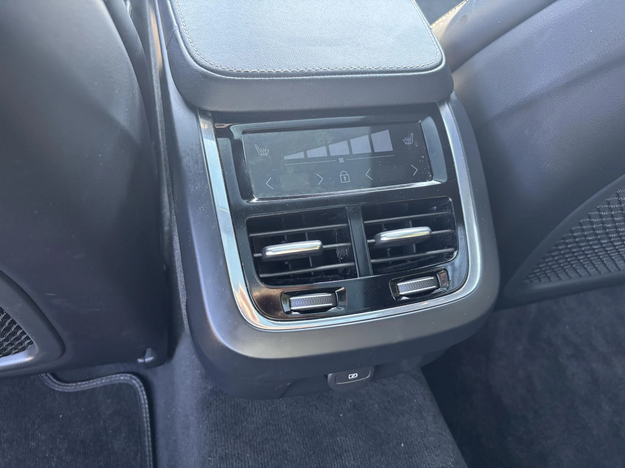 Volvo V90 B4 R-Design